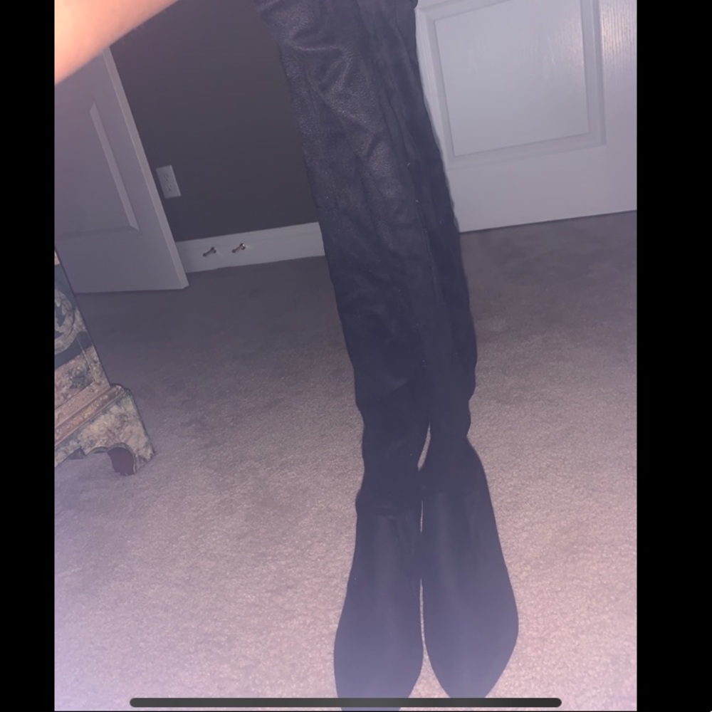 Black suede heeled boots